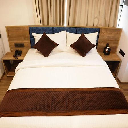 Dream Hotel - Richmond Bangalore Ngoại thất bức ảnh